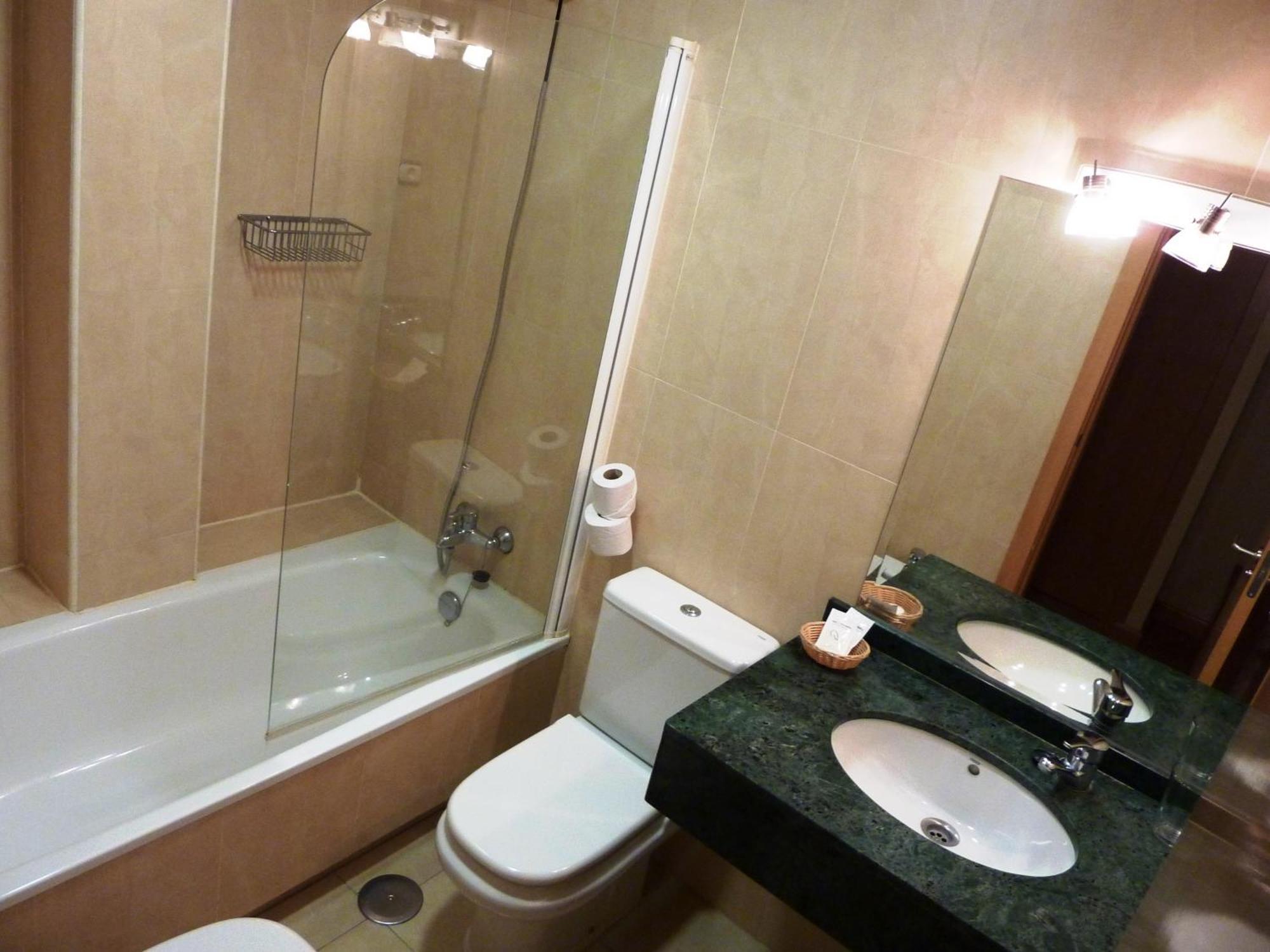 Hostal La Morada La Cistérniga Quarto foto
